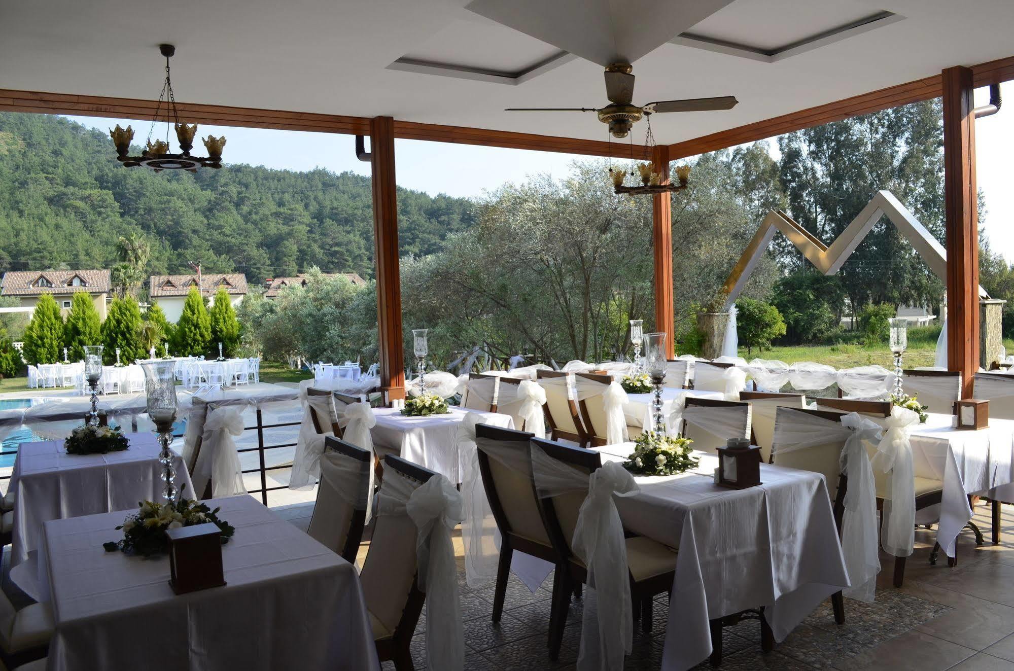 Mesken Inn Hotel 戈西克 外观 照片